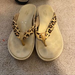 Vionic leopard sandals flip flops